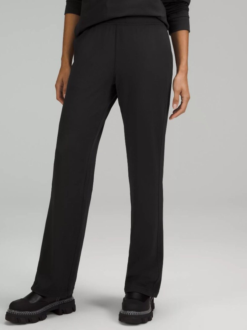 lululemon Black Ready to Rulu Straight-Leg High-Rise Pant size 2